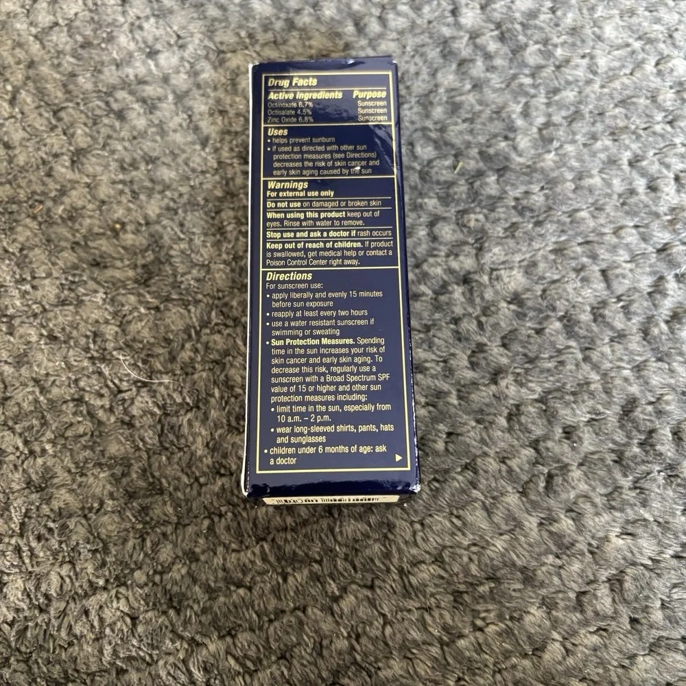 Estee Lauder‎ Futurist SkinTint Serum 1W1 Bone W/ Botanical Oil Infusion SPF 20